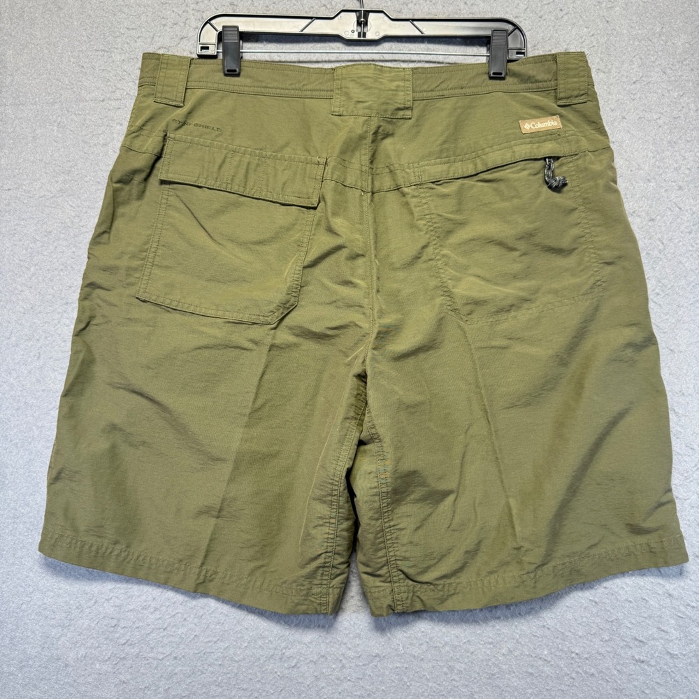 Columbia Men's Olive Cargo Shorts Extra Large 38X10 Outdoor Hiking Zip Pockets - Picture 4 of 7